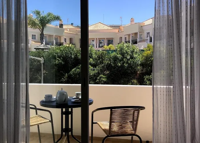 H - Village Apartman